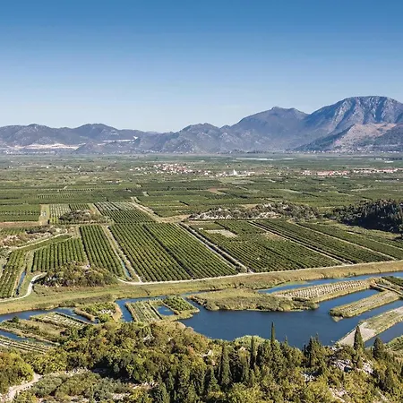 Gorgeous In Rogotin-ploce With Wifi Rogotin