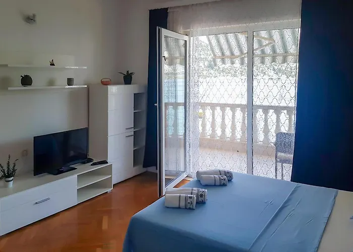 Gorgeous In Rogotin-ploce With Wifi アパート Rogotin