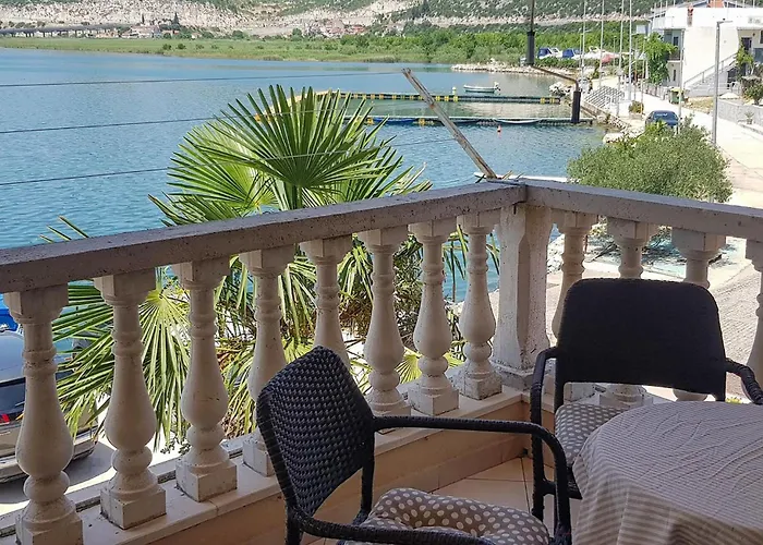 Gorgeous In Rogotin-ploce With Wifi Appartement *